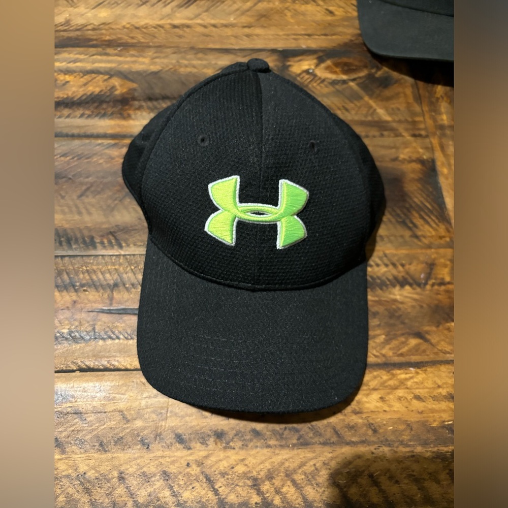Men’s size Medium Under Armour Hat